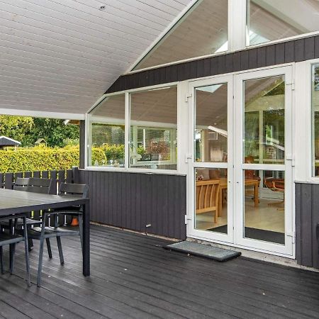 8 Person Holiday Home In Hovborg Luaran gambar