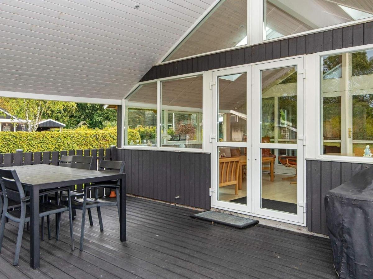 8 Person Holiday Home In Hovborg Luaran gambar